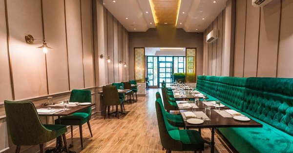 découvrez notre sélection des meilleurs restaurants halal à lattes, où la gastronomie rencontre la tradition. savourez des plats raffinés dans une ambiance conviviale, adaptés à tous les goûts. que vous soyez amateurs de cuisine authentique ou à la recherche de nouvelles saveurs, nos recommandations vous guideront vers des expériences culinaires inoubliables.