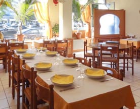découvrez les meilleurs restaurants halal à nantes, offrant une variété de délices culinaires pour satisfaire toutes vos envies. que vous soyez amateur de cuisine traditionnelle ou à la recherche de nouvelles saveurs, trouvez le lieu parfait pour vos repas en famille ou entre amis.