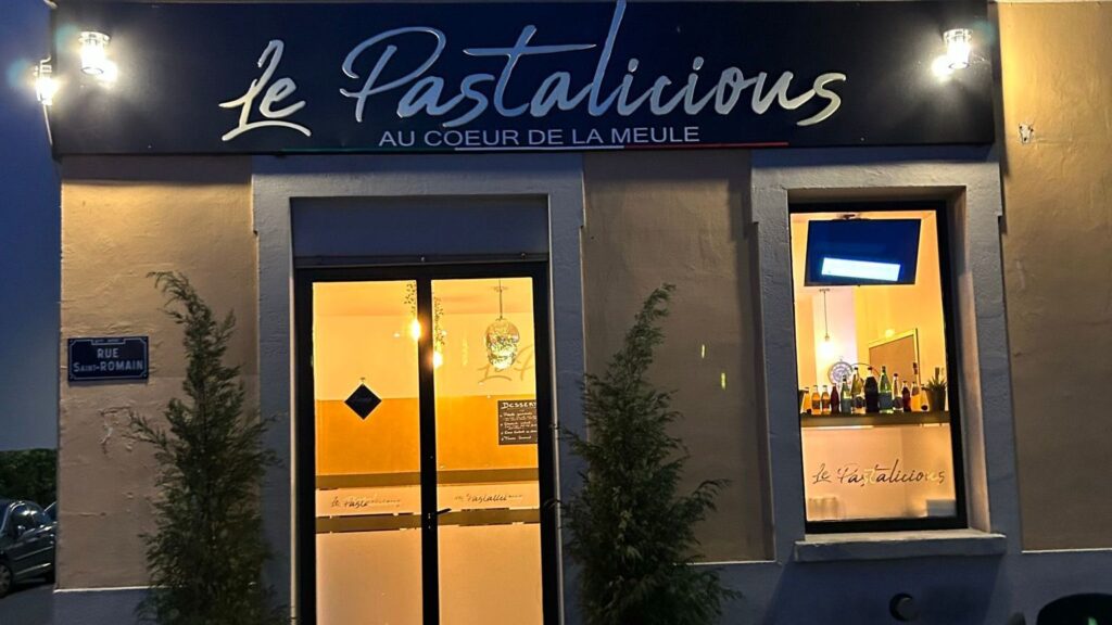 découvrez les meilleurs restaurants halal à vénissieux, offrant une variété de plats savoureux et authentiques pour satisfaire toutes vos envies culinaires. que ce soit pour un repas en famille, entre amis ou un dîner romantique, trouvez l'endroit parfait pour déguster une cuisine de qualité, respectant vos choix alimentaires.