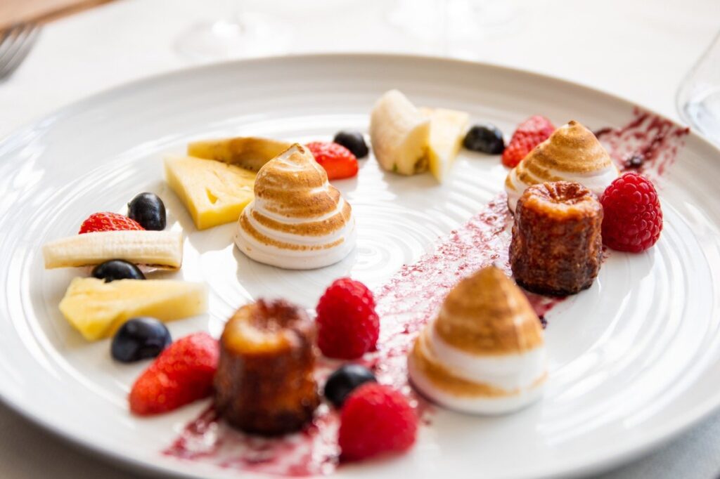 découvrez notre sélection des meilleurs restaurants halal à épernay. savourez des plats savoureux dans des établissements réputés pour leur qualité et leur accueil chaleureux. que vous soyez amateur de cuisine traditionnelle ou à la recherche de nouvelles saveurs, épernay regorge d'options raffinées qui raviront vos papilles.