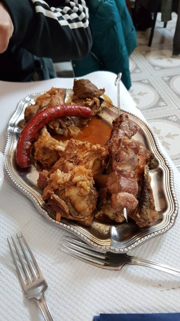 découvrez les meilleurs restaurants halal à saint-fons offrant une délicieuse variété de plats authentiques. profitez d'une expérience culinaire unique avec des options savoureuses pour tous les goûts.