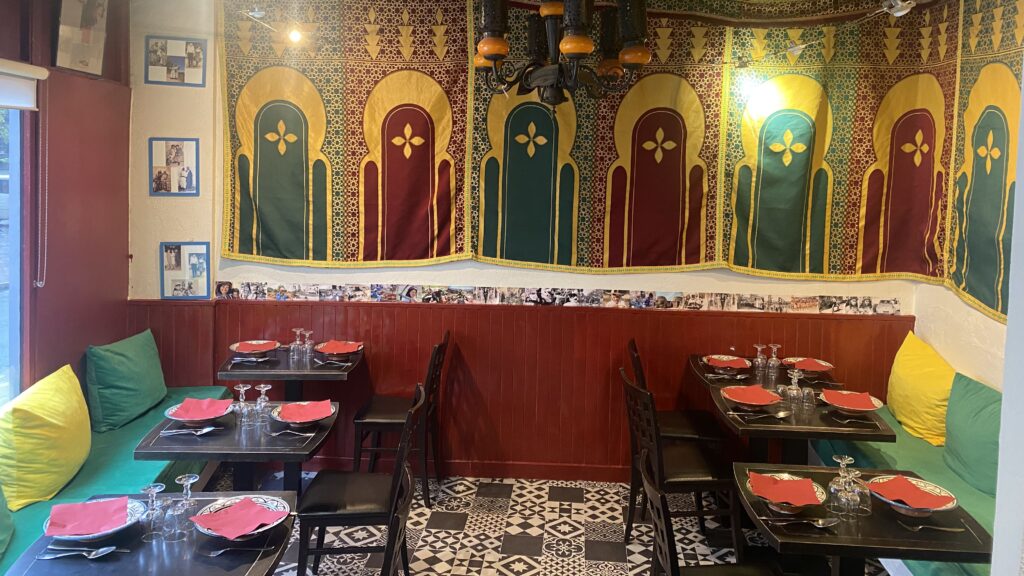 découvrez les meilleurs restaurants halal à angers, où la qualité de la cuisine rencontre l'authenticité des saveurs. que vous soyez à la recherche de plats traditionnels ou de nouvelles expériences gastronomiques, notre sélection vous guidera vers les meilleures tables de la ville.