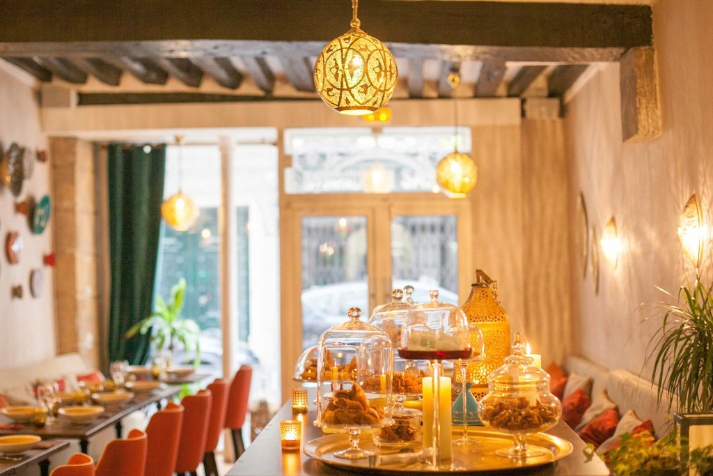 découvrez les meilleurs restaurants halal à luxembourg, où tradition culinaire et saveurs authentiques se rencontrent. que vous soyez à la recherche d'une cuisine méditerranéenne, orientale ou d'autres délices halal, explorez notre sélection de tables incontournables pour une expérience gastronomique inoubliable.