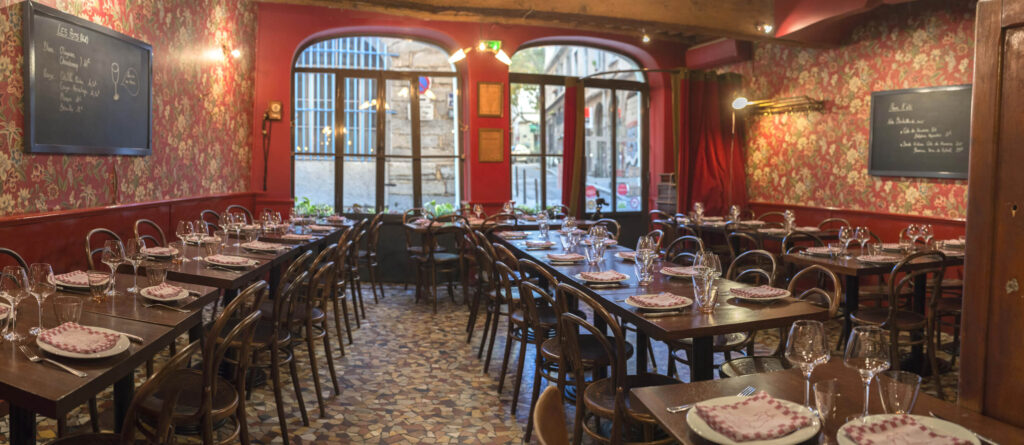 découvrez notre sélection des meilleurs restaurants halal à lyon, où tradition culinaire et saveurs authentiques se rencontrent. que vous soyez amateur de plats méditerranéens, orientaux ou contemporains, savourez des mets exquis dans une ambiance chaleureuse et conviviale.