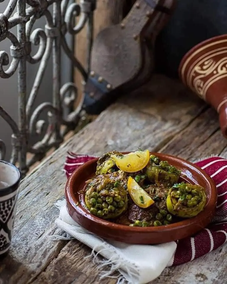 découvrez notre sélection des meilleurs restaurants halal en espagne, où vous pourrez savourer une cuisine délicieuse et authentique. que ce soit à madrid, barcelone ou séville, trouvez l'endroit idéal pour un repas savoureux respectant vos convictions alimentaires.