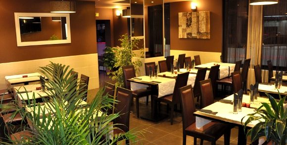 découvrez les meilleurs restaurants halal à franconville, offrant une expérience culinaire authentique et savoureuse. que vous recherchiez des plats traditionnels ou des options innovantes, notre guide vous présente les établissements les plus appréciés de la ville. régalez-vous avec des mets raffinés et savourez des moments conviviaux en famille ou entre amis.