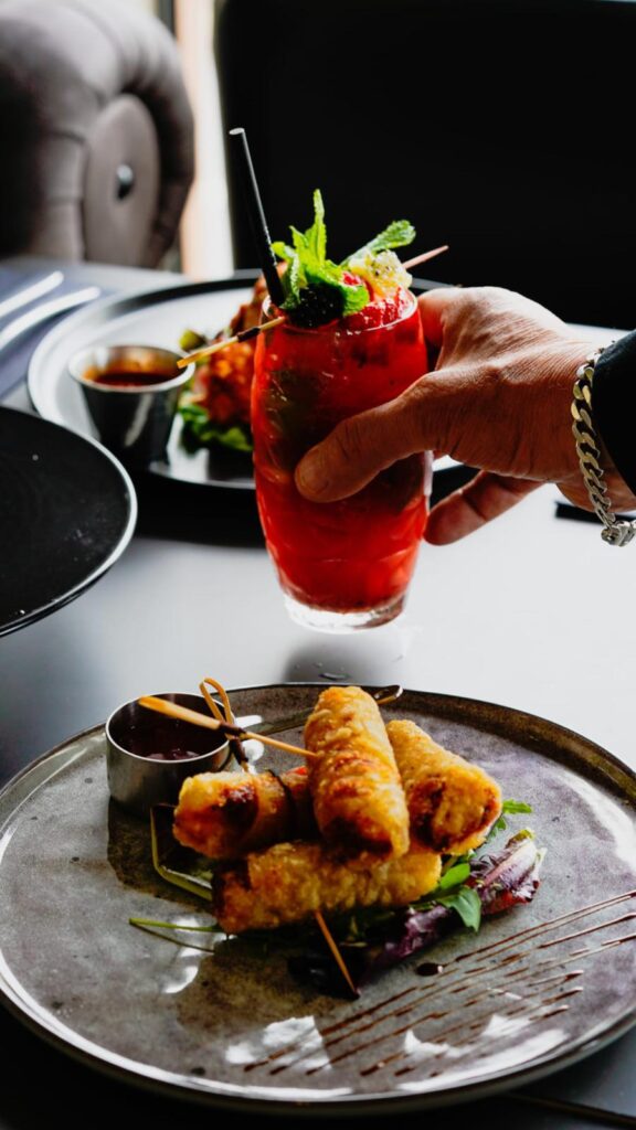 découvrez notre sélection des meilleurs restaurants halal dans le 15e arrondissement de paris. savourez des plats délicieux et authentiques, allant de la cuisine traditionnelle aux spécialités modernes, le tout dans une ambiance chaleureuse et accueillante.