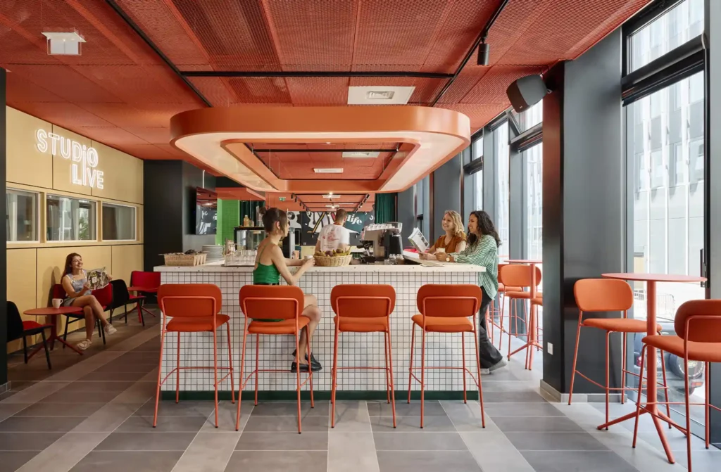 découvrez une sélection des meilleurs restaurants halal à toulouse, où savourez des plats délicieux et authentiques dans une ambiance conviviale. que vous soyez amateur de cuisine traditionnelle ou moderne, trouvez l'endroit idéal pour vos repas en famille ou entre amis.