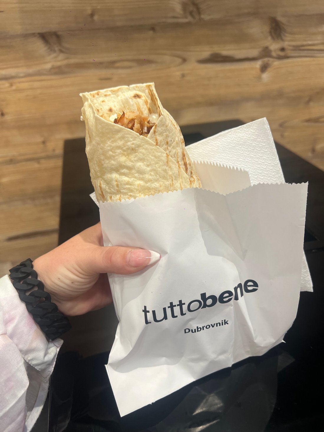 découvrez les meilleurs restaurants halal à dubrovnik, offrant une variété de plats savoureux dans un cadre accueillant. que vous soyez amateur de cuisine locale ou internationale, savourez des mets préparés avec des ingrédients de qualité respectant les normes halal.