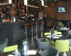 découvrez les meilleurs restaurants halal à massy : cuisine savoureuse, ambiance conviviale et adresses incontournables pour savourer des plats 100% halal. trouvez rapidement l'établissement idéal pour vos repas en famille ou entre amis.
