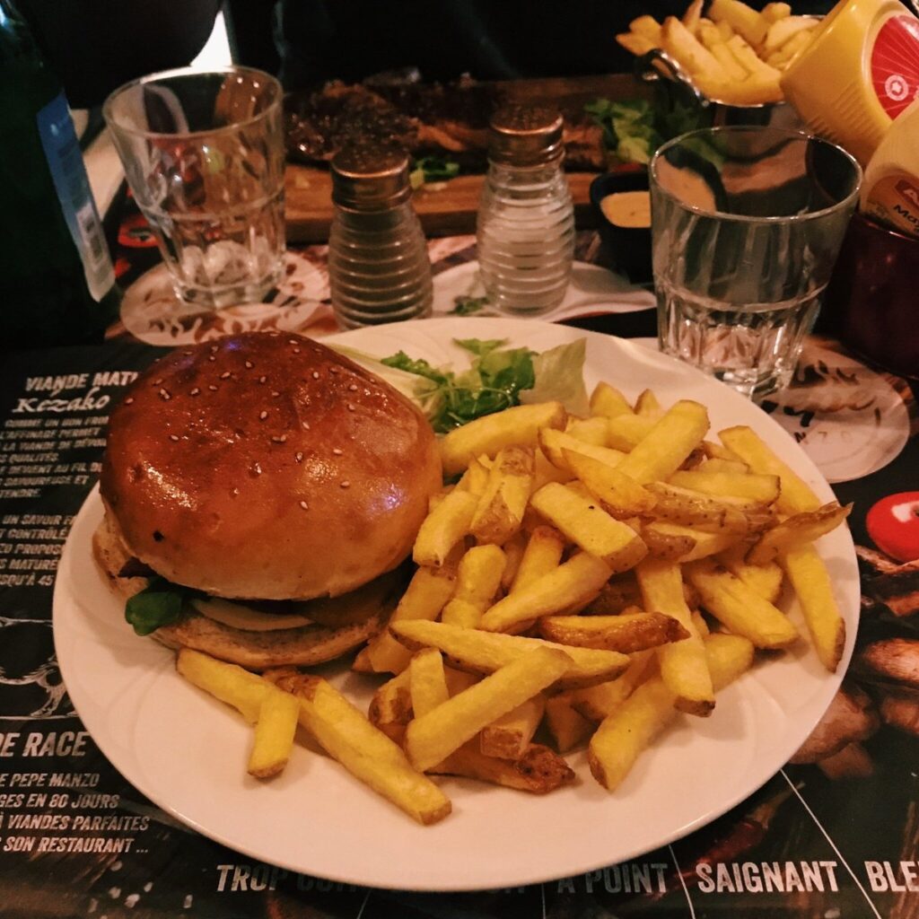 découvrez notre sélection des meilleurs restaurants halal à roissy : cuisine savoureuse, ambiance conviviale et adresses incontournables pour un repas réussi près de l'aéroport charles-de-gaulle.