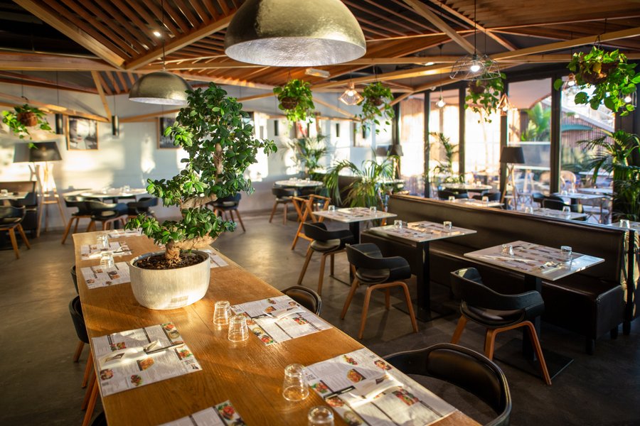 découvrez les meilleurs restaurants halal à saint-laurent : une expérience culinaire exceptionnelle mettant en avant des plats savoureux et authentiques. que vous soyez à la recherche d'une ambiance conviviale ou d'une cuisine raffinée, notre sélection fera le bonheur de vos papilles.