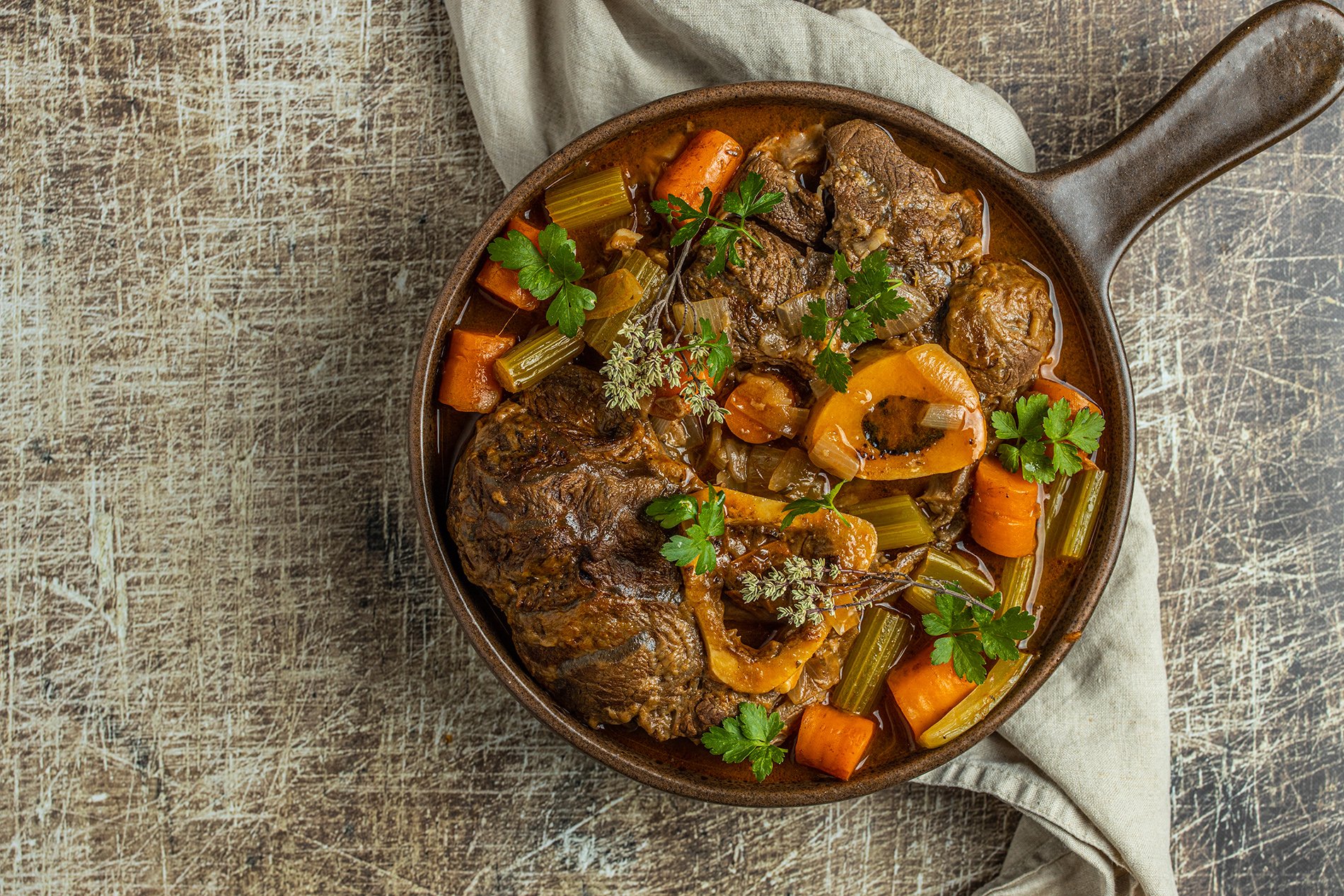 découvrez les plats traditionnels arabes : recettes authentiques, saveurs exotiques et histoire culinaire du monde arabe. partez pour un voyage gustatif inoubliable !