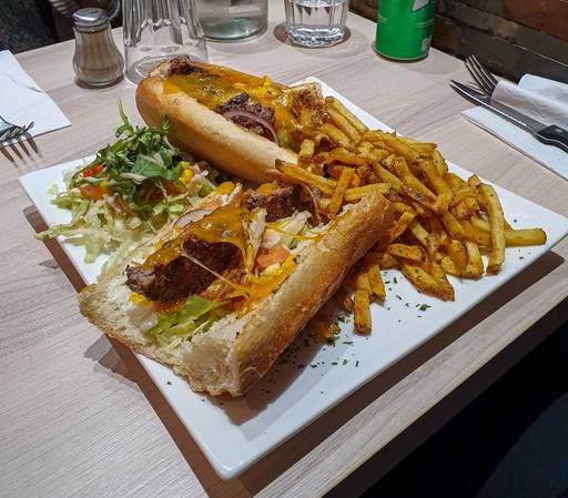 découvrez les meilleurs restaurants halal à vanves : adresses réputées, cuisine savoureuse, ambiance chaleureuse et plats certifiés pour une expérience culinaire inoubliable. idéal pour sorties en famille ou entre amis.