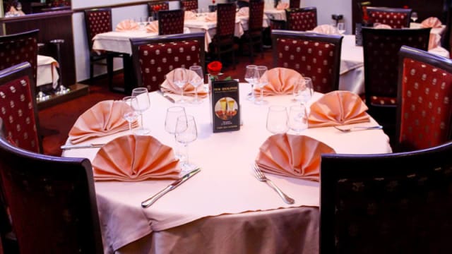 découvrez les meilleurs restaurants halal à rosny : cuisine savoureuse, ambiance conviviale et adresses incontournables pour déguster des plats authentiques et certifiés halal.
