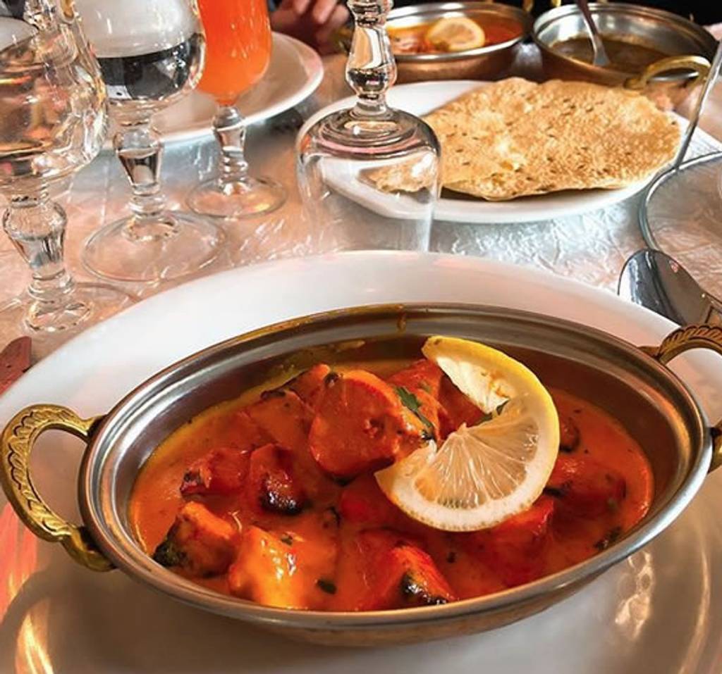 découvrez les meilleurs restaurants halal à saint-maur : adresses incontournables, cuisines variées et ambiance conviviale pour savourer des plats halal de qualité dans votre ville.