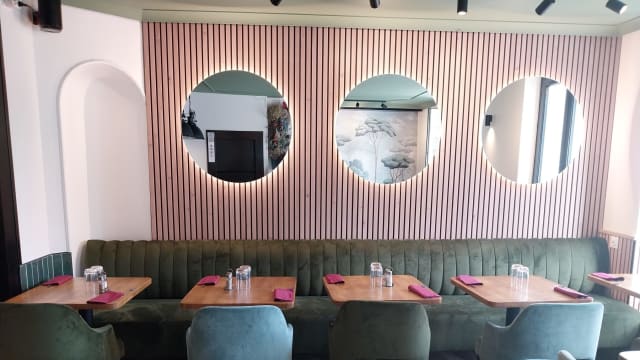 découvrez notre sélection des meilleurs restaurants halal dans le 13ème arrondissement de paris. profitez de cuisines variées, d'adresses authentiques et d'avis pour choisir le lieu idéal où savourer un repas halal de qualité.