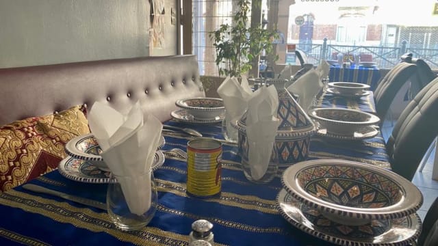 découvrez notre sélection des 3 meilleurs restaurants halal à lille pour savourer une cuisine savoureuse et authentique dans un cadre agréable.