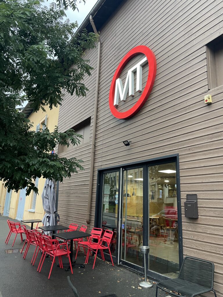 découvrez notre sélection des 3 meilleurs restaurants halal à tarare pour savourer une cuisine authentique et savoureuse en toute confiance.