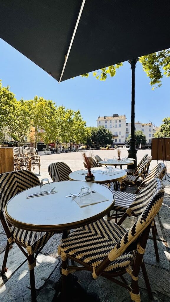 découvrez le top 3 des restaurants halal à bastia, offrant des plats savoureux et authentiques pour tous les gourmets en quête de cuisine halal de qualité.