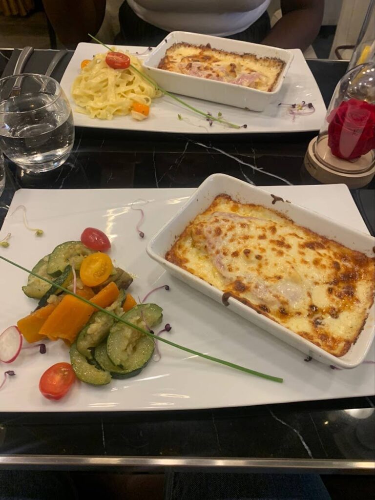 découvrez le top 3 des restaurants halal à morello, sélectionnés pour leur qualité, saveurs authentiques et ambiance conviviale. parfait pour vos repas en famille ou entre amis.