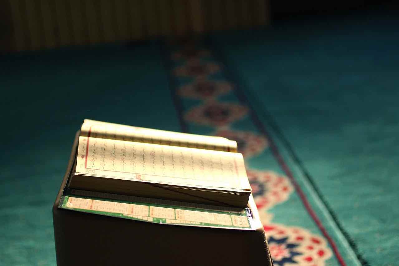 découvrez la signification de baraka en islam, un concept spirituel important symbolisant la bénédiction, la chance et la faveur divine dans la tradition islamique.