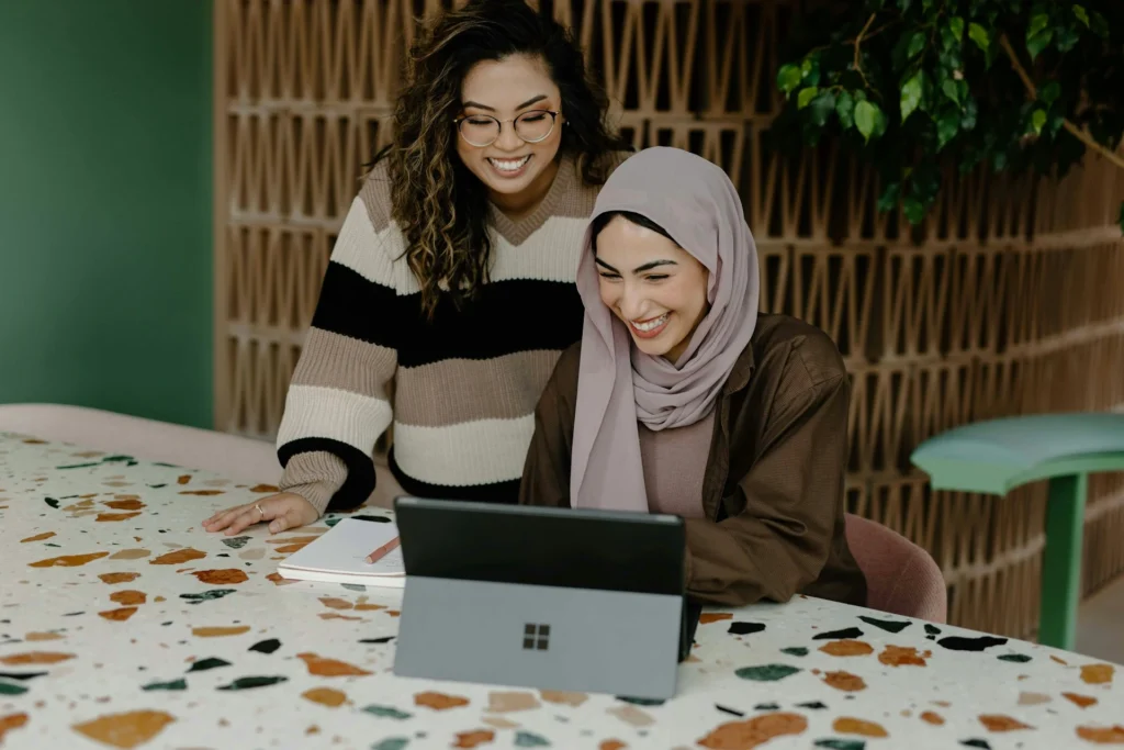 découvrez comment comprendre efficacement des textes et les traduire en arabe avec nos conseils pratiques et méthodes adaptées.
