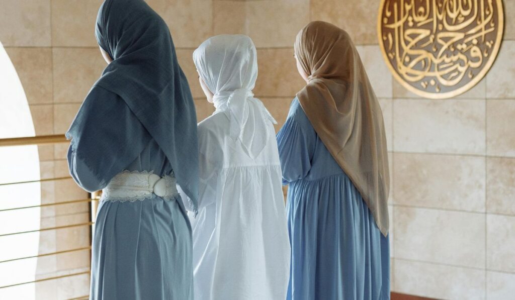 découvrez comment pratiquer l'istikhara pour prendre des décisions éclairées et choisir avec confiance grâce à cette méthode spirituelle.